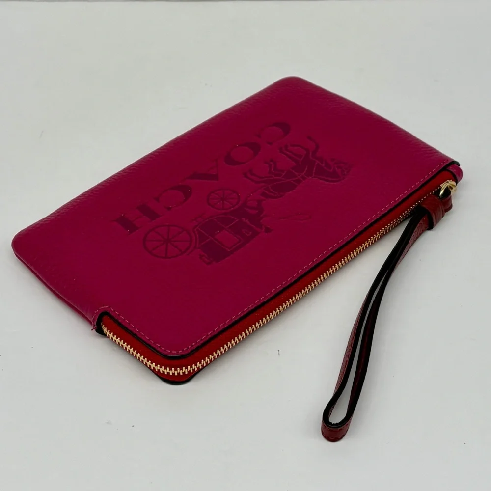 Coach Large Corner Zip Wristlet Wallet With Horse And Carriage